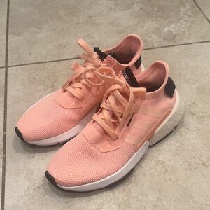 NWOT Adidas POD-S 3.1 Women's Coral Sneakers